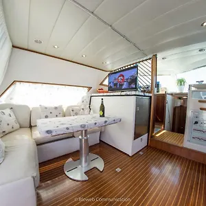 Botel Minicrociereinbarca Italia