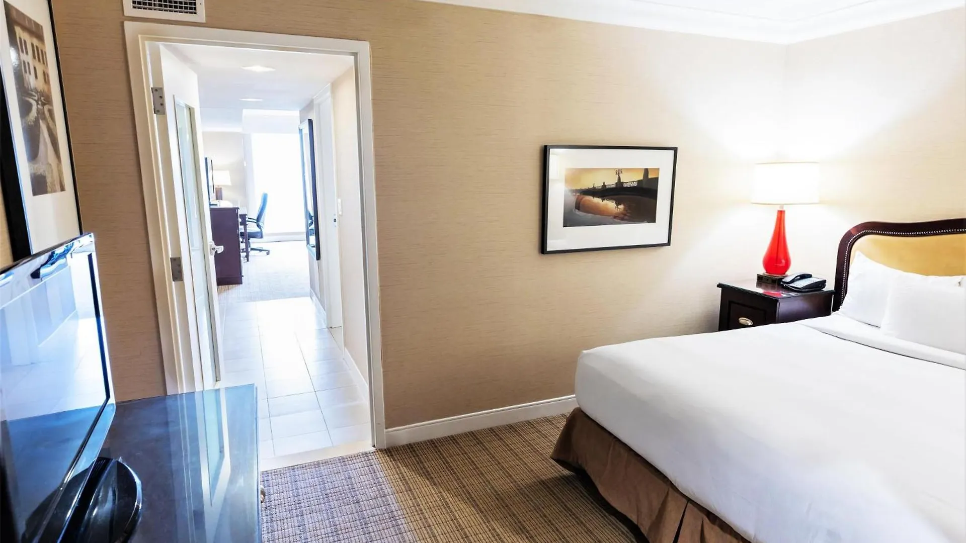 Hilton Niagara Falls/ Fallsview Hotel And Suites 4*,  קנדה