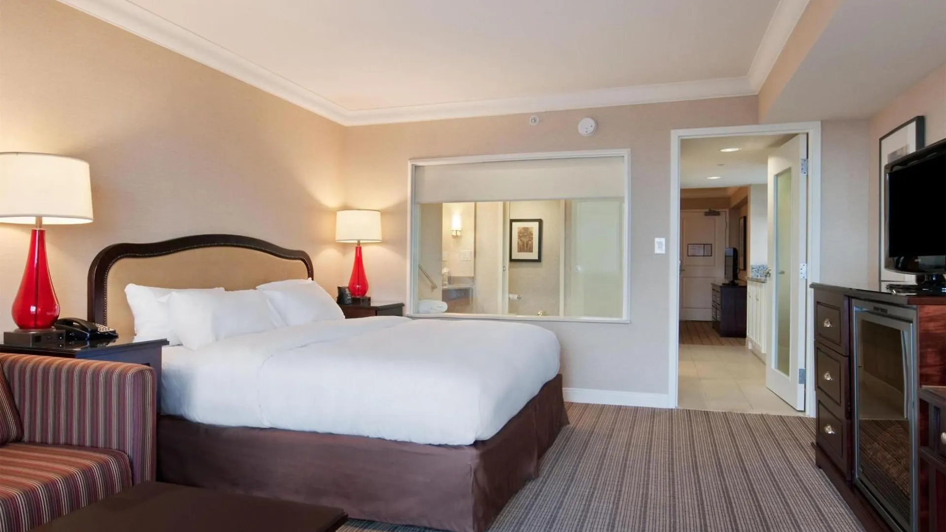 ****  Hilton Niagara Falls/ Fallsview Hotel And Suites קנדה