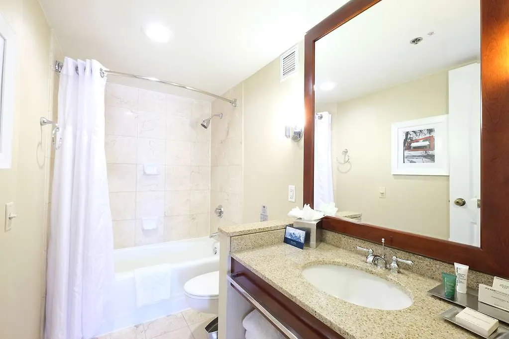 ****  Hilton Niagara Falls/ Fallsview Hotel And Suites Canada