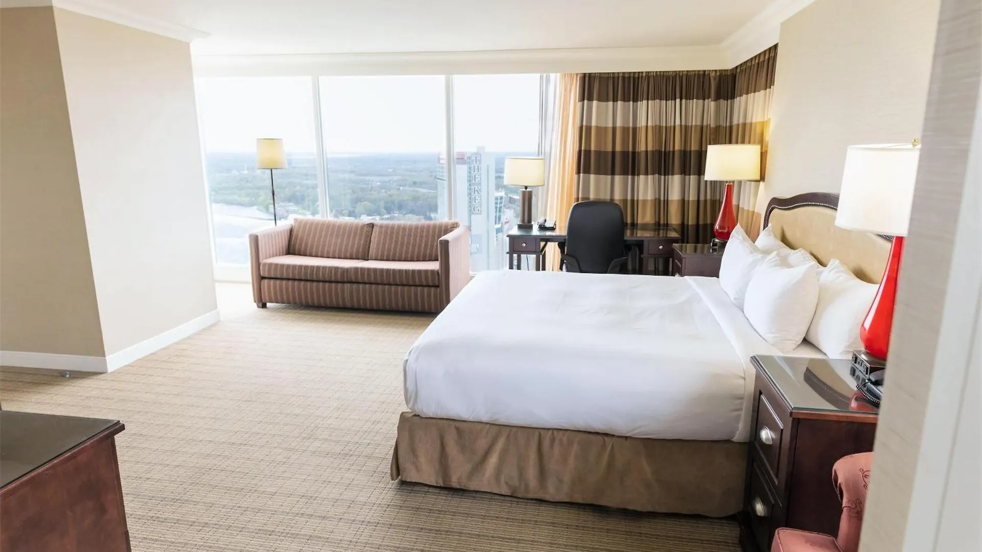 Hilton Niagara Falls/ Fallsview Hotel&Suites Canadá