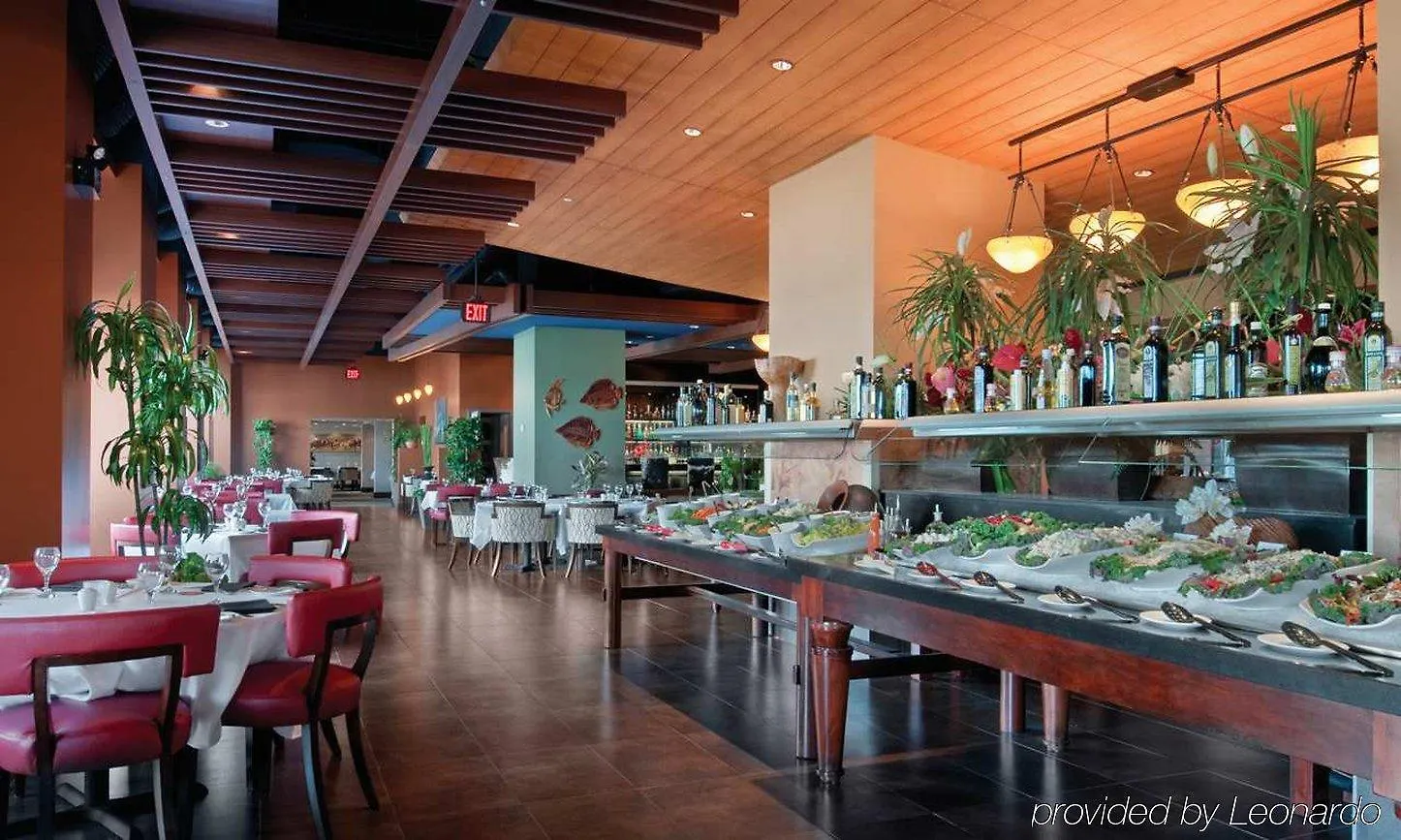 Hilton Niagara Falls/ Fallsview Hotel&Suites 4*,  Kanada