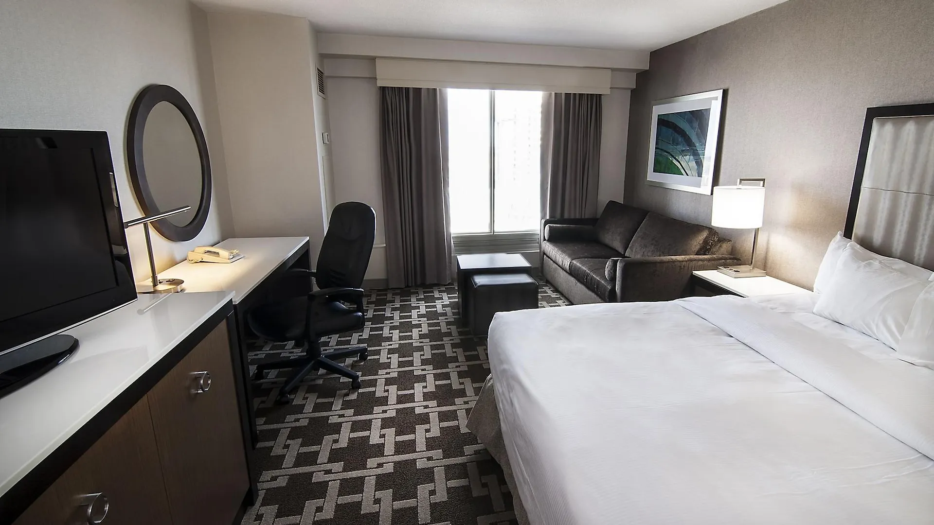 Hilton Niagara Falls/ Fallsview Hotel And Suites 4*,
