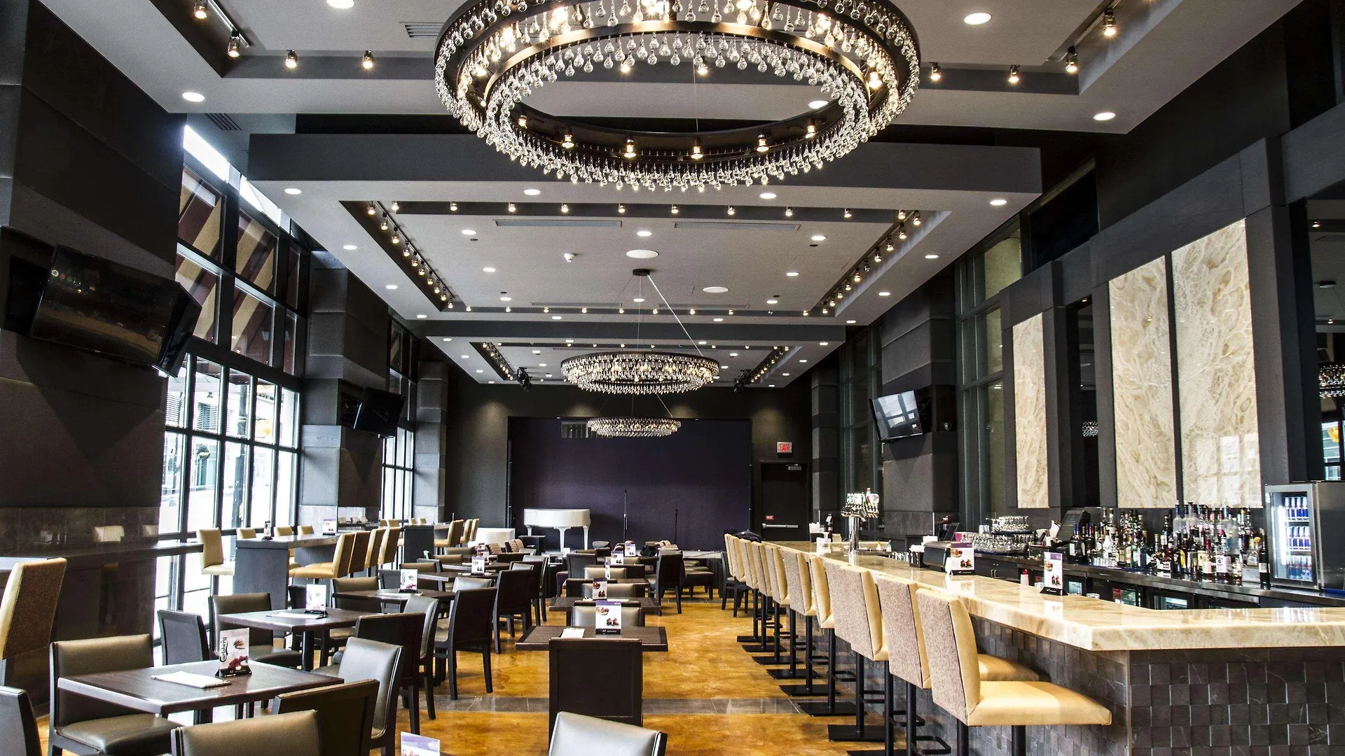 Hilton Niagara Falls/ Fallsview Hotel And Suites