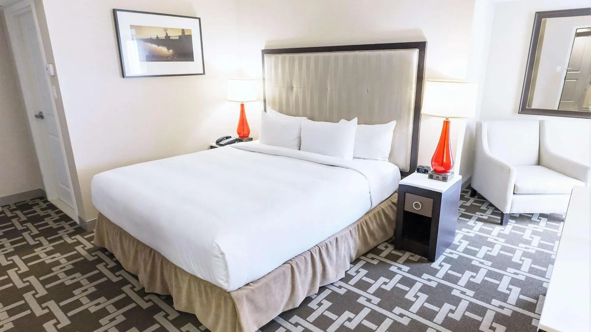 Hilton Niagara Falls/ Fallsview Hotel And Suites