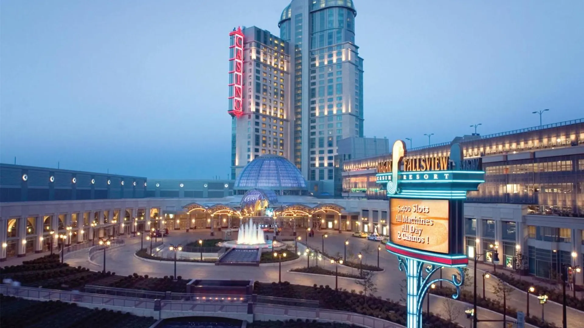 Hilton Niagara Falls/ Fallsview Hotel And Suites 4*,